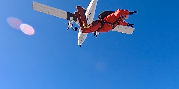 Jumping from a twin otter